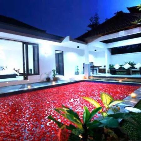 Evita Villas